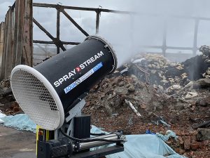 SPRAYSTREAM-Staubbindemaschine von AQUACO zur Brandbekämpfung