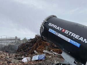 SPRAYSTREAM-Staubbindemaschine von AQUACO zur Brandbekämpfung